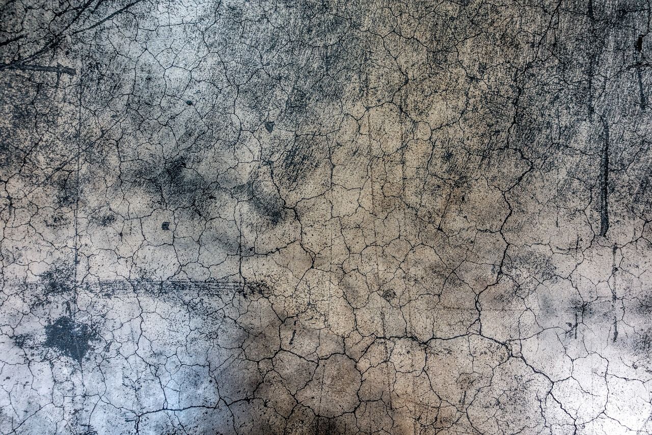 Comment réparer un mur fissuré sans tout refaire ? réparation de fissures dans les murs : solutions efficaces pour restaurer la solidité et l'esthétique de vos surfaces murales rapidement et durablement.